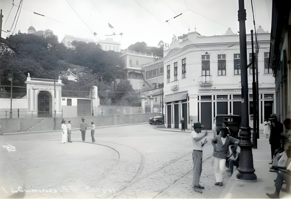 Que tal participar do AMAST na praça?